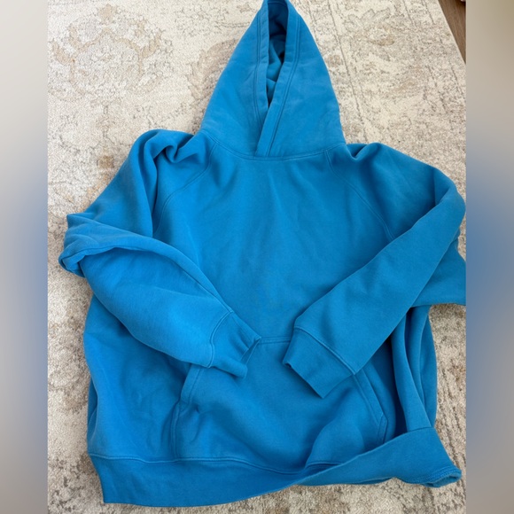 aritzia hoodie - Picture 2 of 2